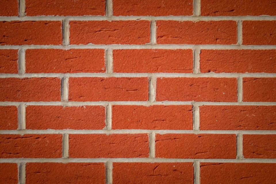 Xe tải chở vật tư